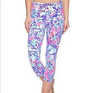 Lilly Pulitzer Lux UPF 50 Cropped Weekender Leggings Cabana Cocktail Small